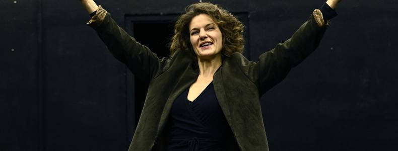 Jurányi Ház - Orlai Produkció - Hosszú virágzás Radnay Csillával - 2026.03.08. második előadás